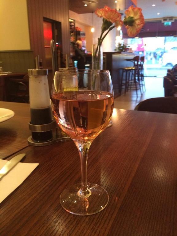 Kings Cross Inn Hotel Лондон Екстер'єр фото